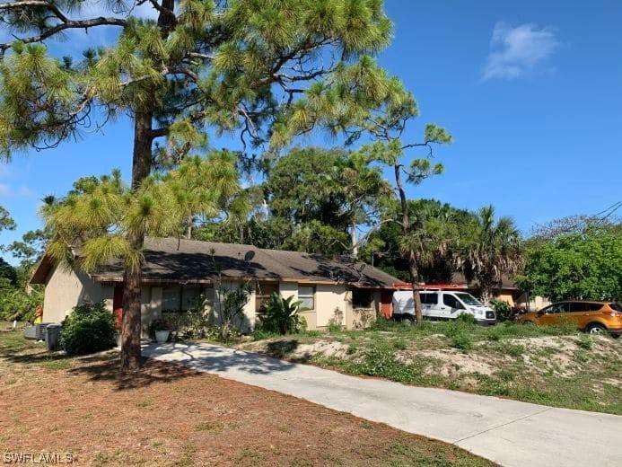 17404/406 E Carnegie Cir., Fort Myers, FL 33967