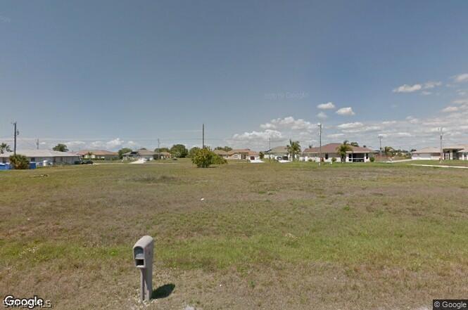 311 NW 9th Ter., Cape Coral, FL 33993