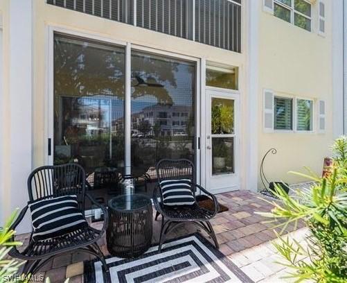 212 Banyan Blvd., Naples, FL 34102