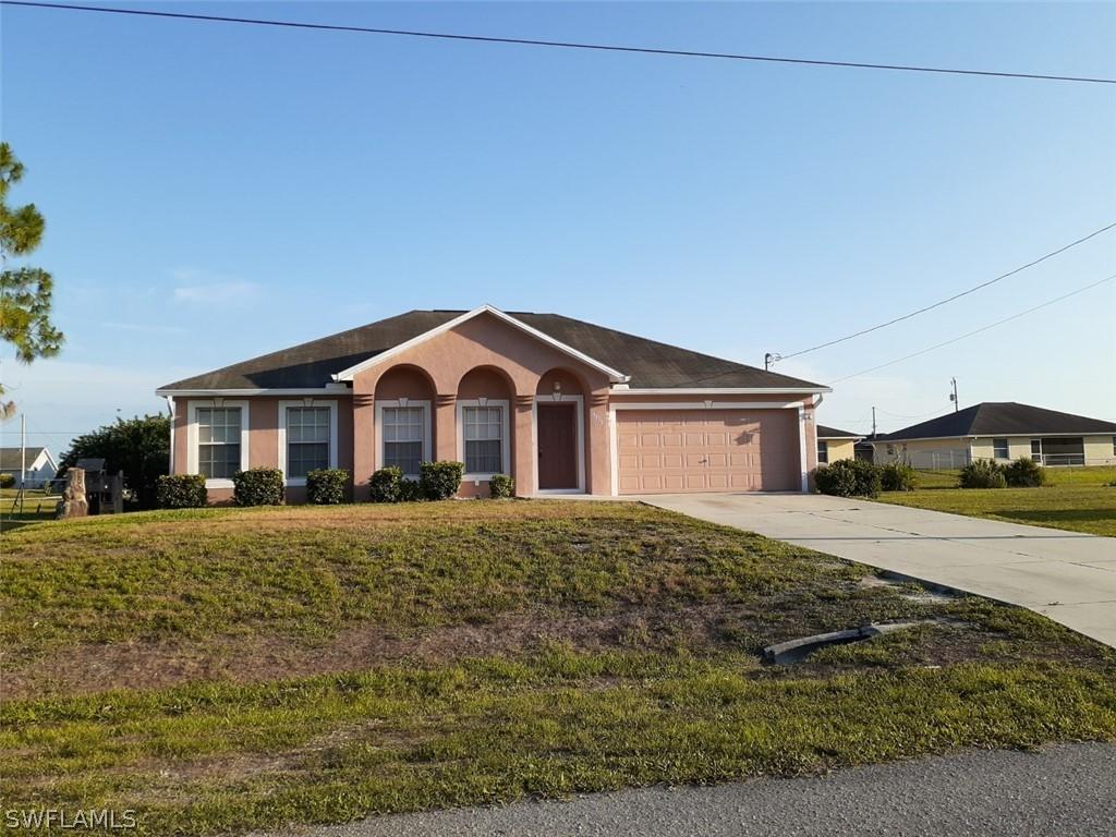 3905 14th St., Lehigh Acres, FL 33971
