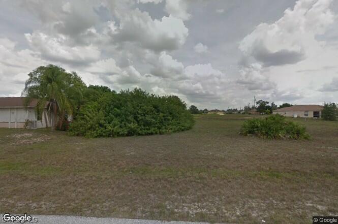 317 NW 17th Pl., Cape Coral, FL 33993