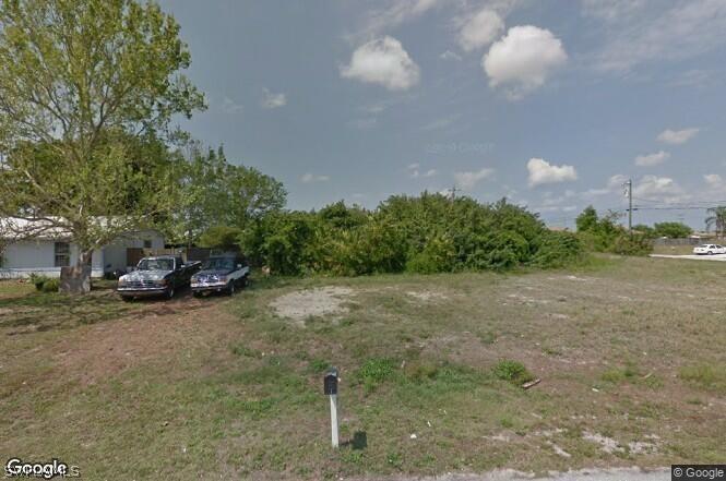 2304 NE 23rd Ave., Cape Coral, FL 33909