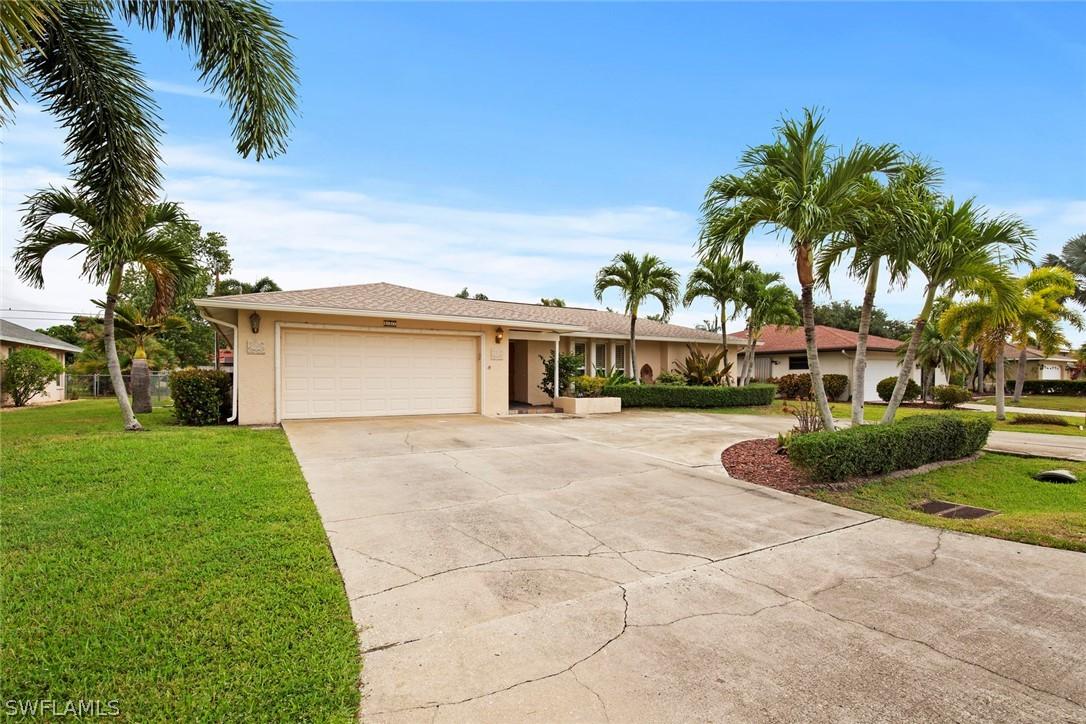 633 SE 35th Ter., Cape Coral, FL 33904
