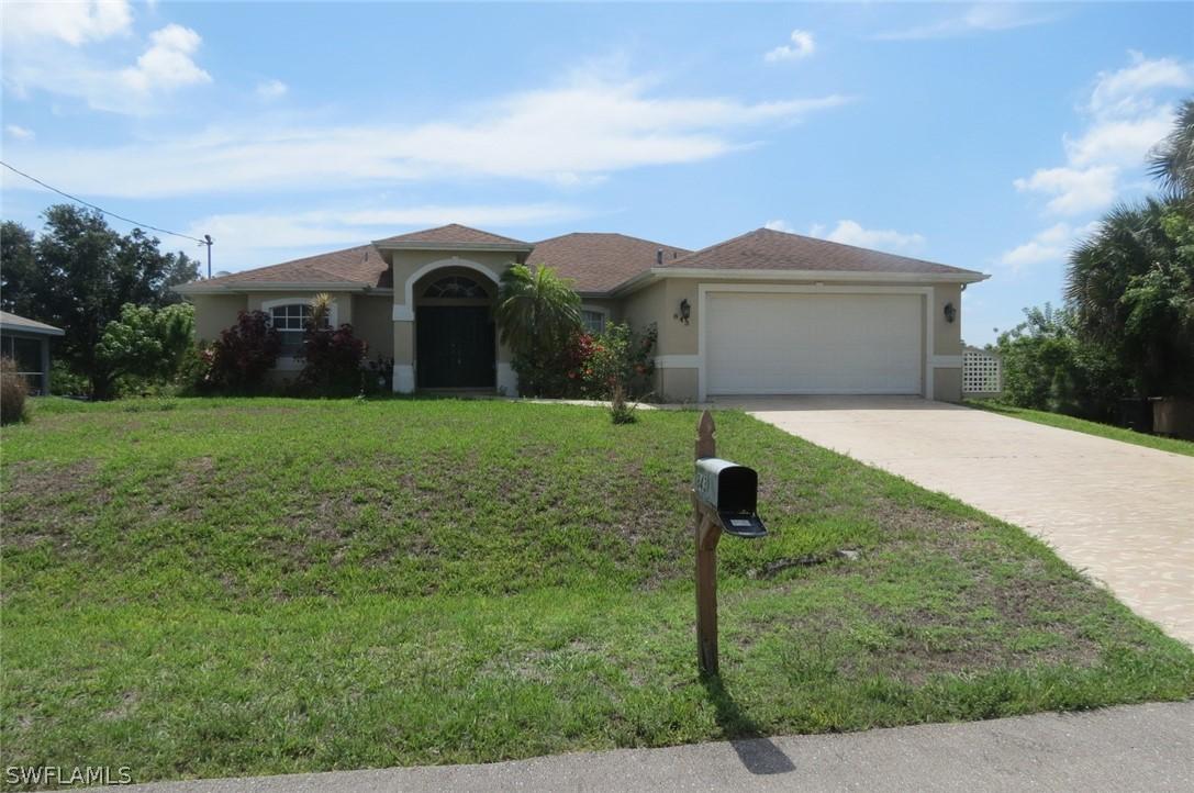 843 Santa Lucia Ave., Lehigh Acres, FL 33974