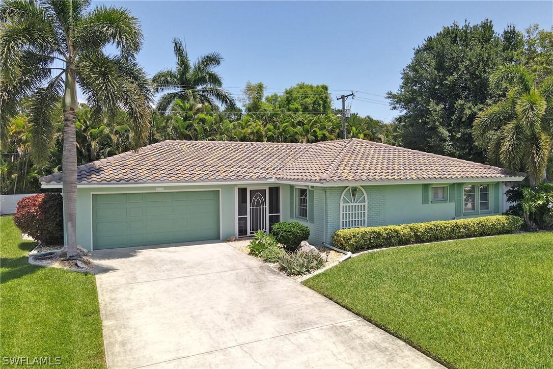 1001 N Town And River Dr., Fort Myers, FL 33919