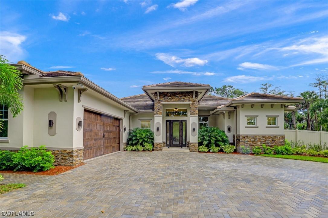 667 5th St., Naples, FL 34120