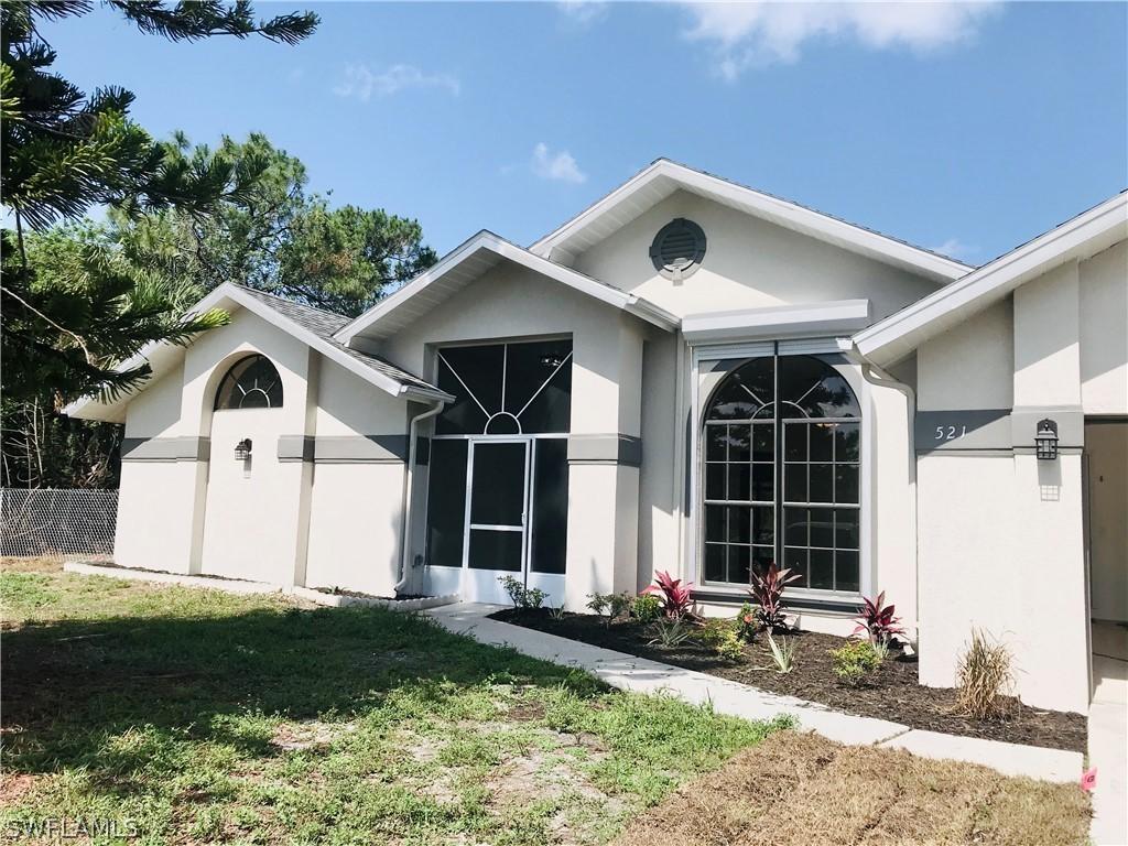521 Mckinley Ave., Lehigh Acres, FL 33972