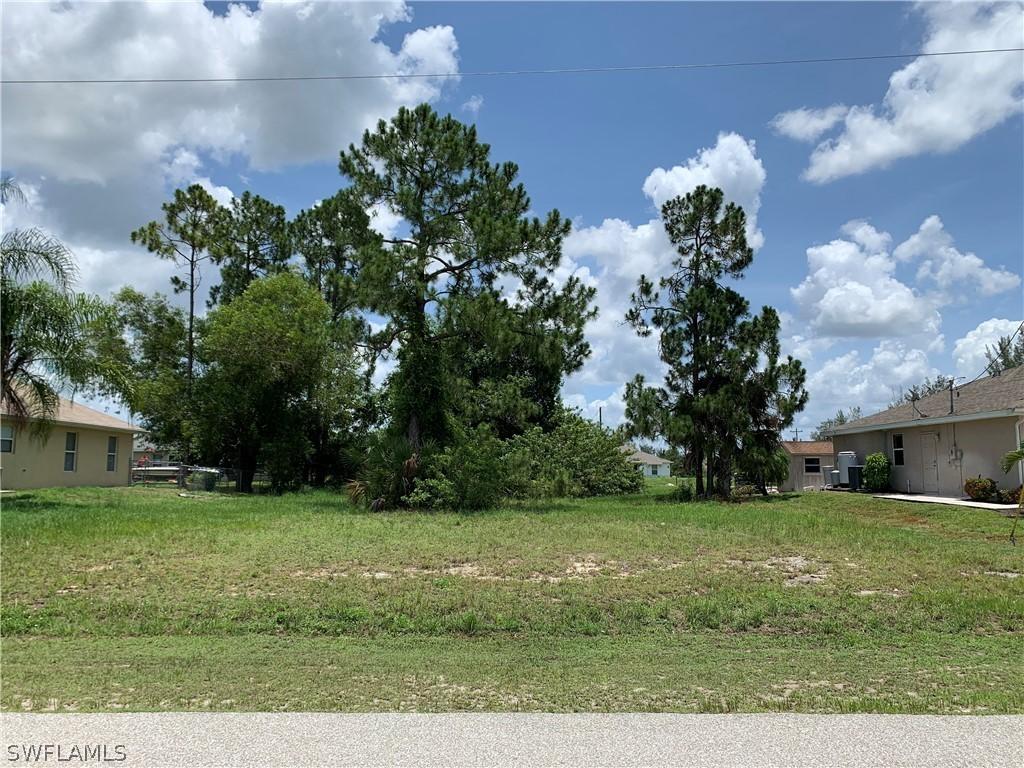 3705 NE 13th Pl., Cape Coral, FL 33909