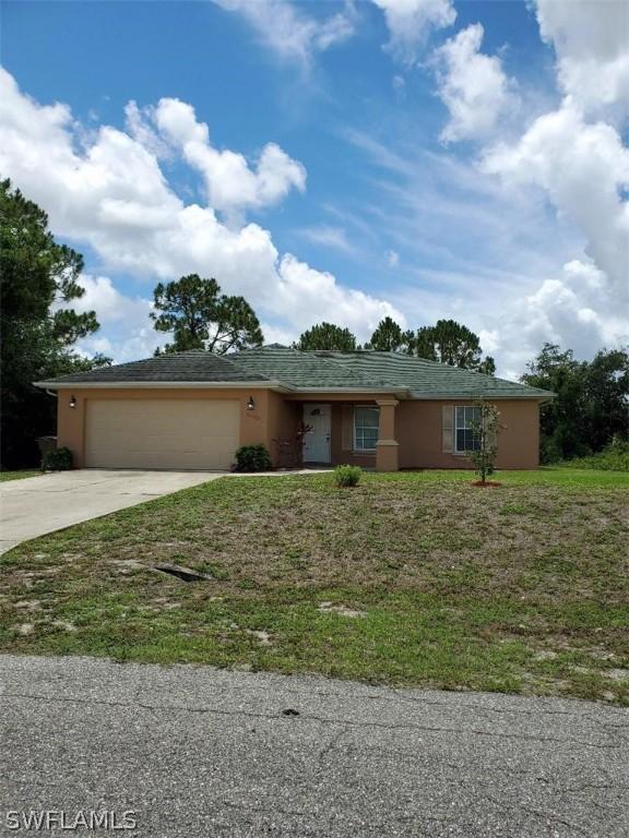 3207 17th St., Lehigh Acres, FL 33976