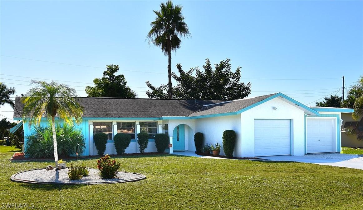 210 SE 44th Ter., Cape Coral, FL 33904