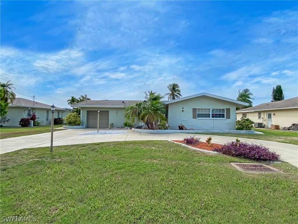 4521 SE 1st Ave., Cape Coral, FL 33904