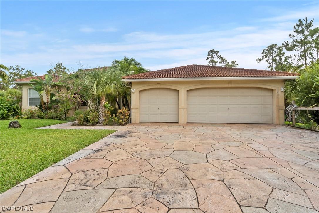 1431 16th Ave., Naples, FL 34120