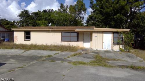2429 South St., Fort Myers, FL 33901