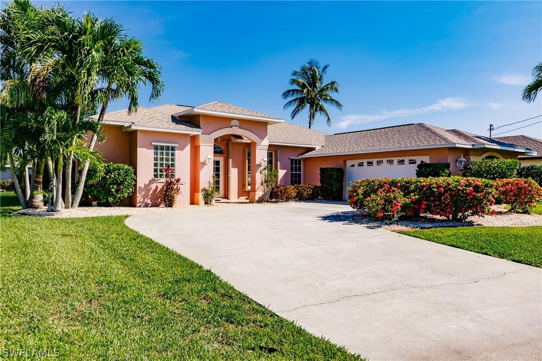 2205 SE 27th Ter., Cape Coral, FL 33904