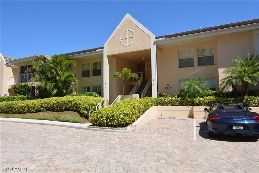 5635 Turtle Bay Dr. #I-8, Naples, FL 34108