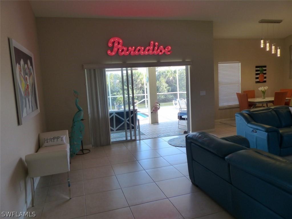 311 NE 17th Pl., Cape Coral, FL 33909