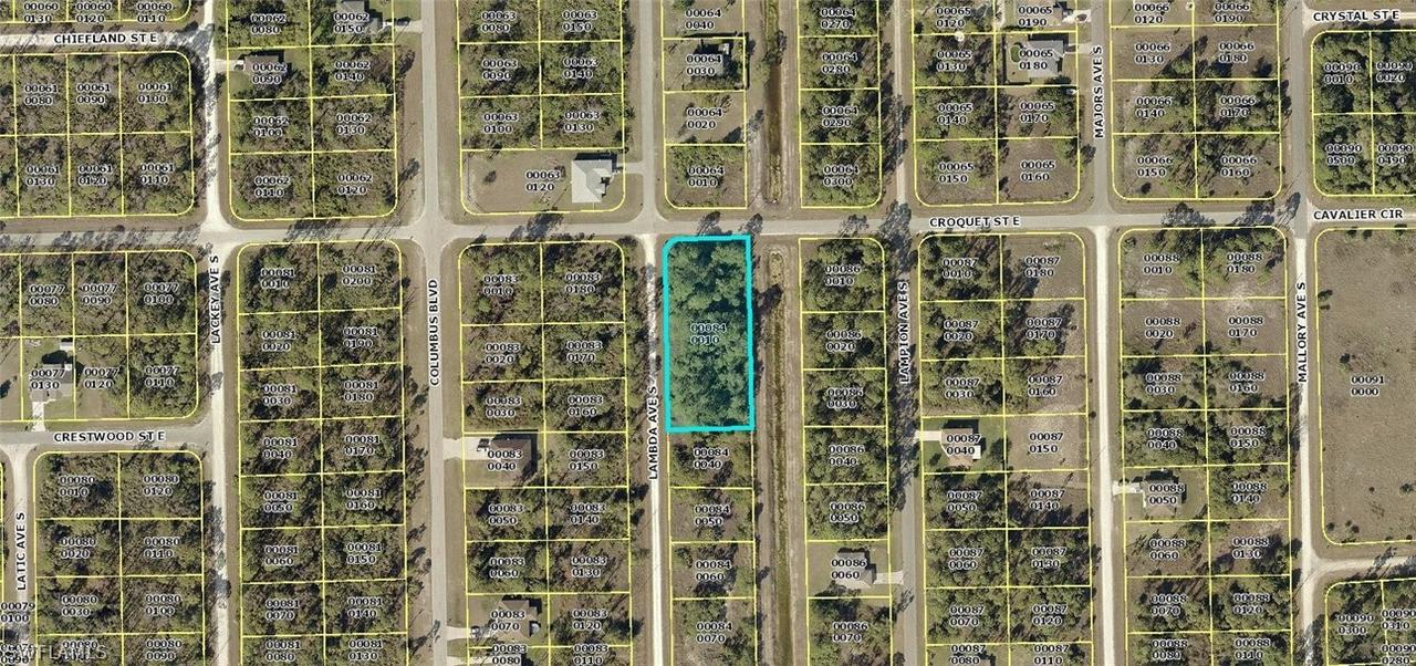 449 Lambda Ave., Lehigh Acres, FL 33974