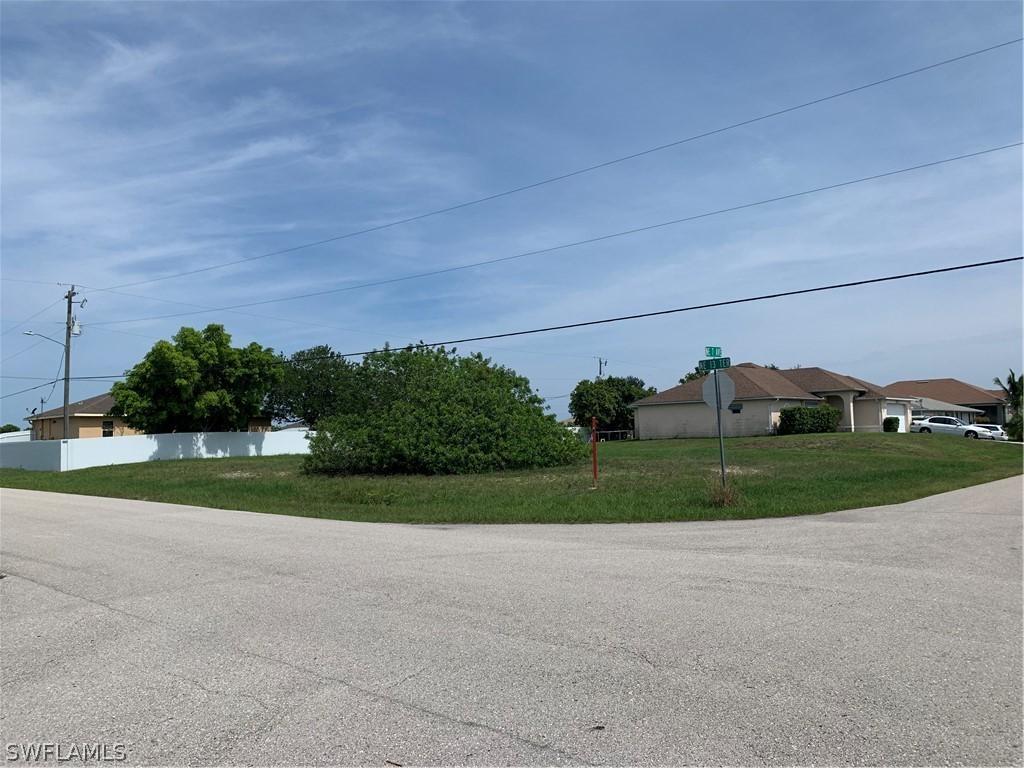 1322 NE 7th Ave., Cape Coral, FL 33909