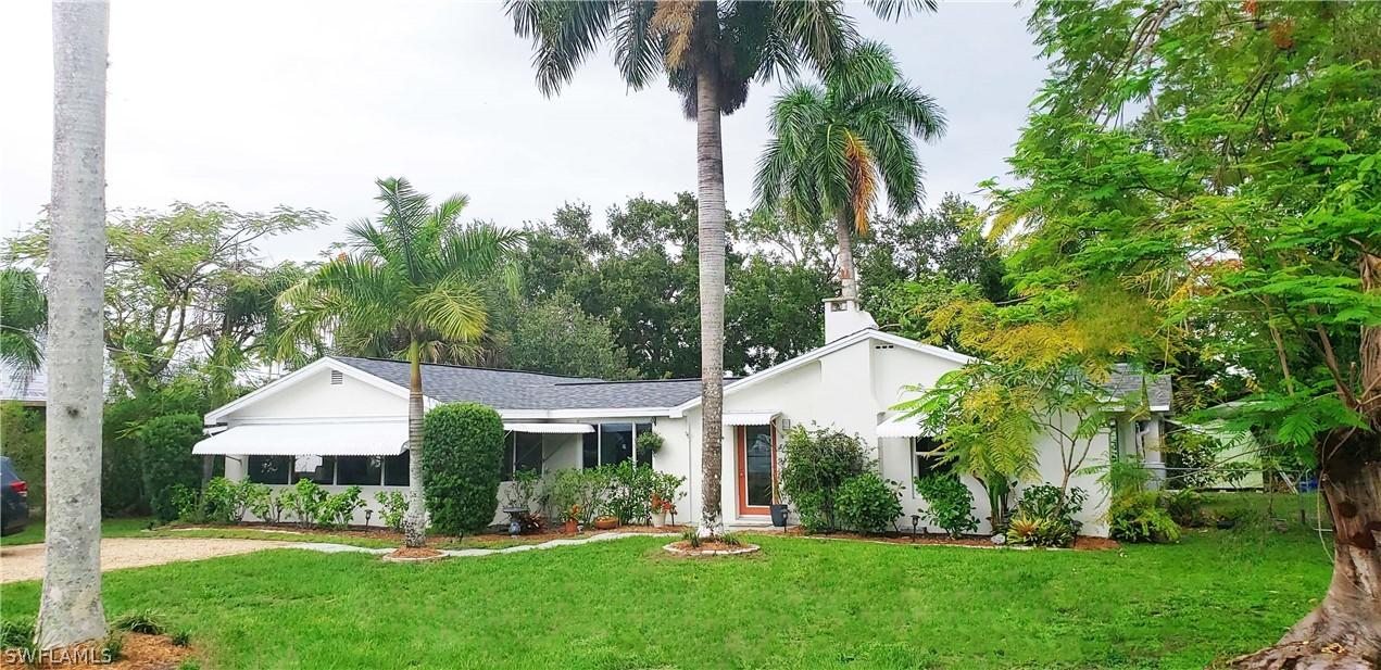 1415 Fountain Ave., Fort Myers, FL 33919
