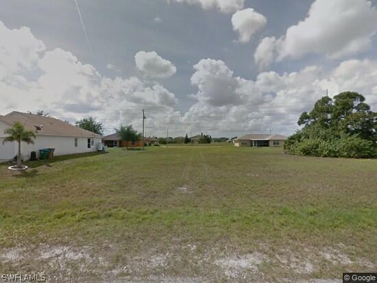 18 NW 8th Ter., Cape Coral, FL 33993