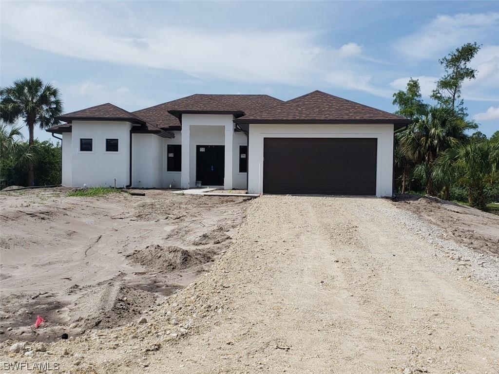 2696 8th Ave., Naples, FL 34117