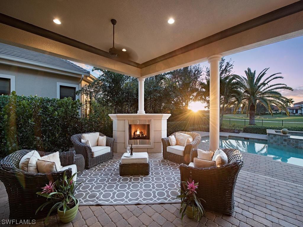 29012 Blaisdell Dr., Naples, FL 34119