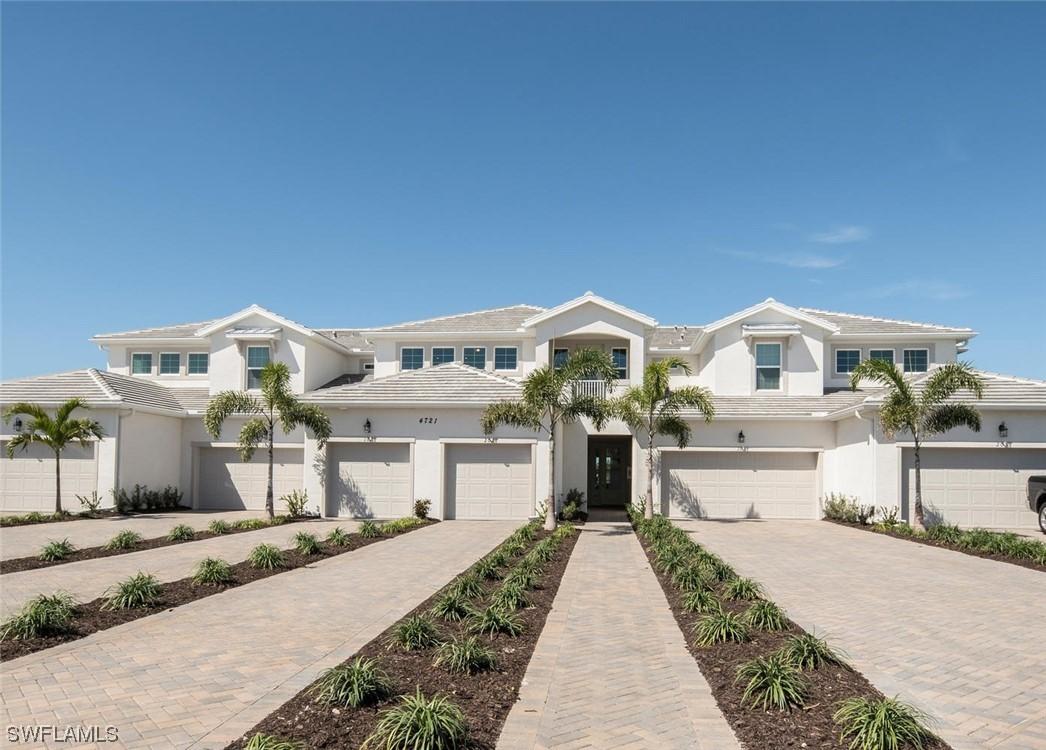 4602 Arboretum Cir. #102, Naples, FL 34112
