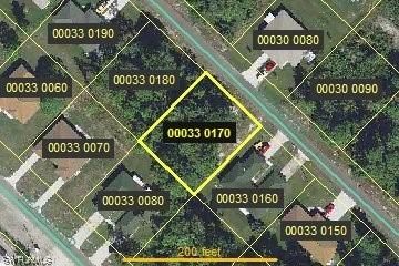 4869/4871 30th St., Lehigh Acres, FL 33973