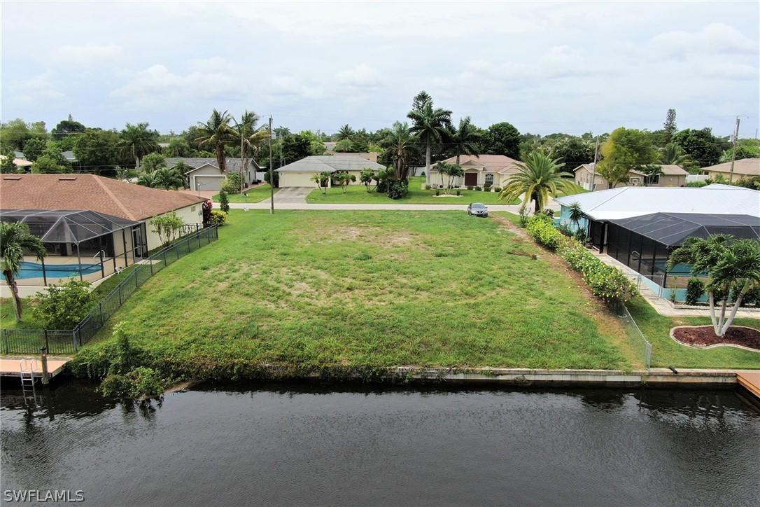 1830 SE 9th Ter., Cape Coral, FL 33990