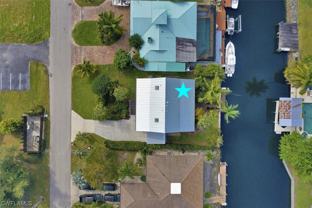 2667 Lakeview Dr., Naples, FL 34112