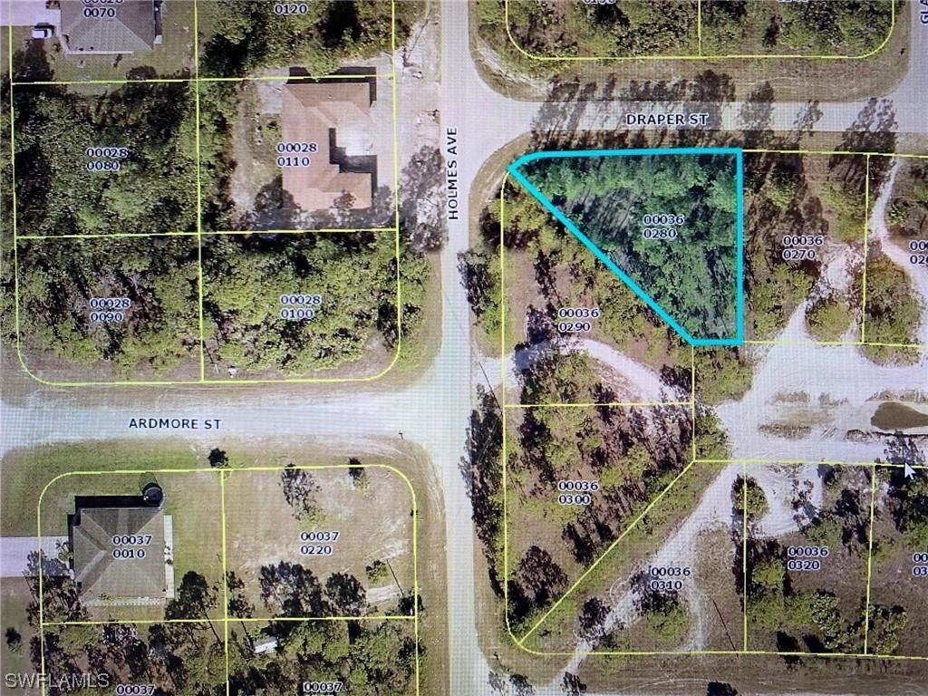 1010 Draper St., Lehigh Acres, FL 33974