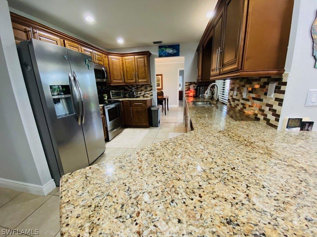 1119 SE 4th Ter., Cape Coral, FL 33990