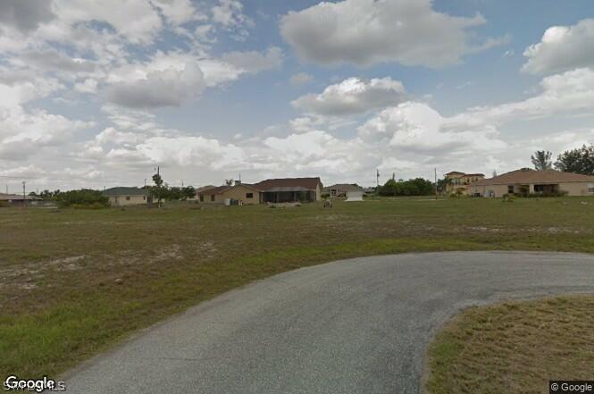 227 NW 14th Pl., Cape Coral, FL 33993