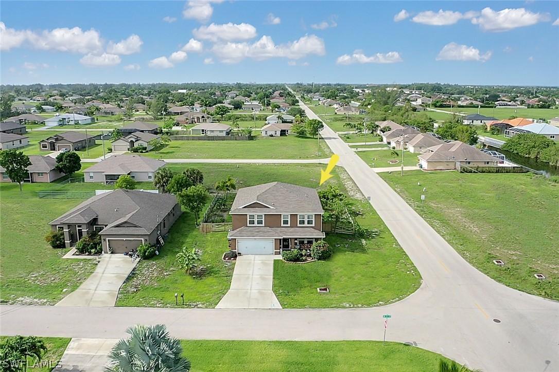 1916 SW 12th Ter., Cape Coral, FL 33991