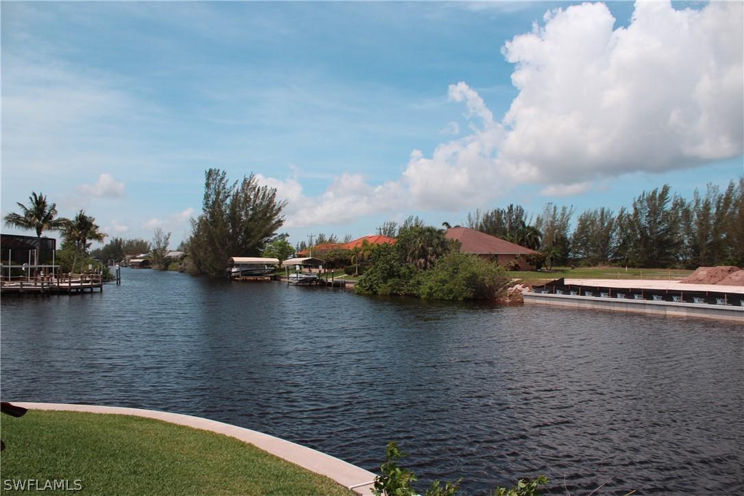 604 NW 39th Ave., Cape Coral, FL 33993