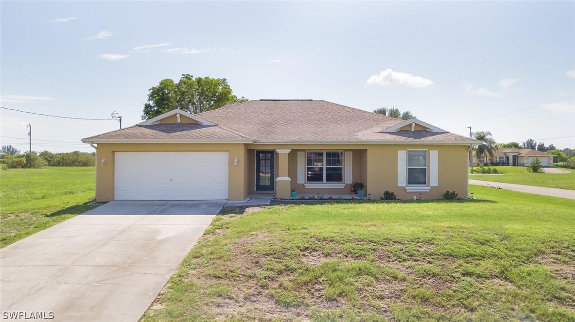 2216 NE 13th Pl., Cape Coral, FL 33909
