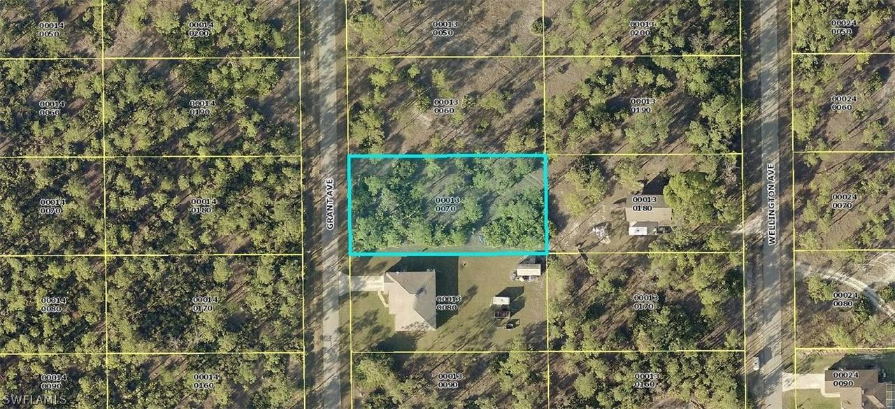 910 Grant Ave., Lehigh Acres, FL 33972