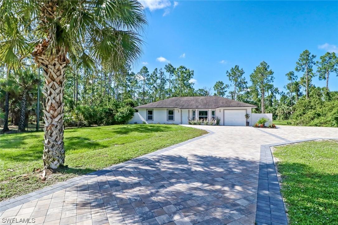 4660 3rd Ave., Naples, FL 34119