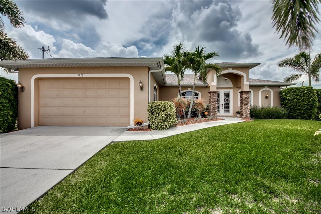 1228 NE 4th Pl., Cape Coral, FL 33909