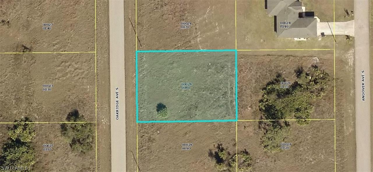 741 Oakridge Ave., Lehigh Acres, FL 33974