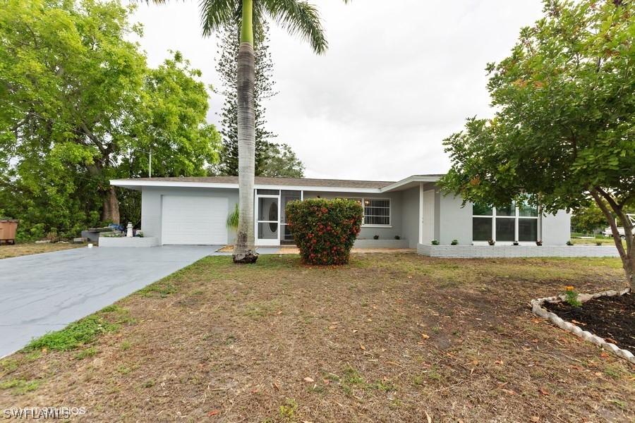 1437 SE 21st Ln., Cape Coral, FL 33990