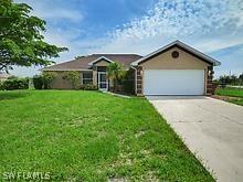 2409 Crawford Ave., Lehigh Acres, FL 33971