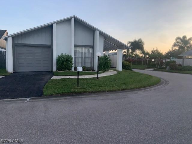 9716 Maplecrest Cir., Lehigh Acres, FL 33936