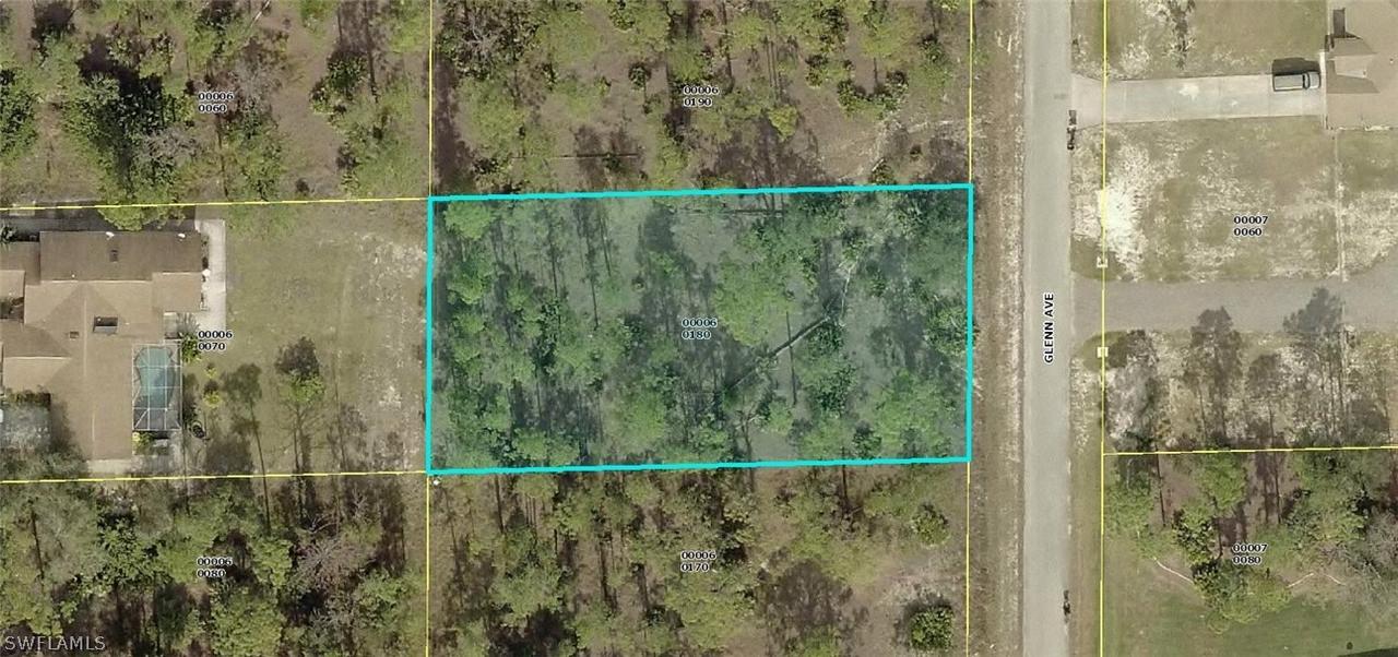 1213 Glenn Ave., Lehigh Acres, FL 33972