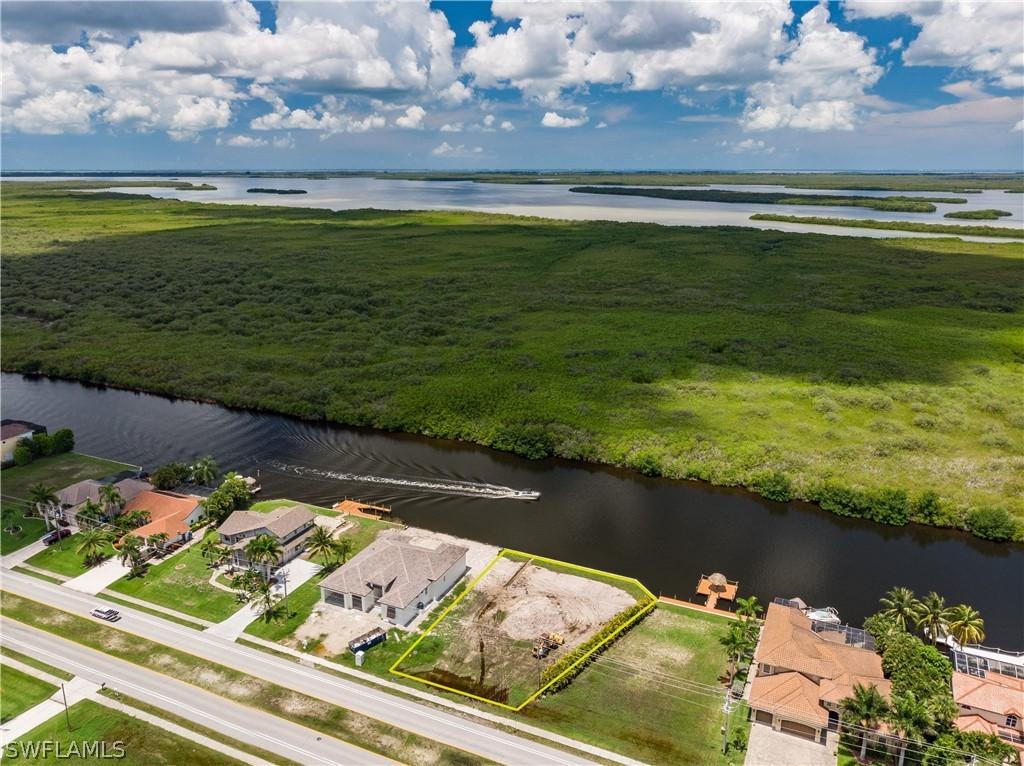 3018 Surfside Blvd., Cape Coral, FL 33914