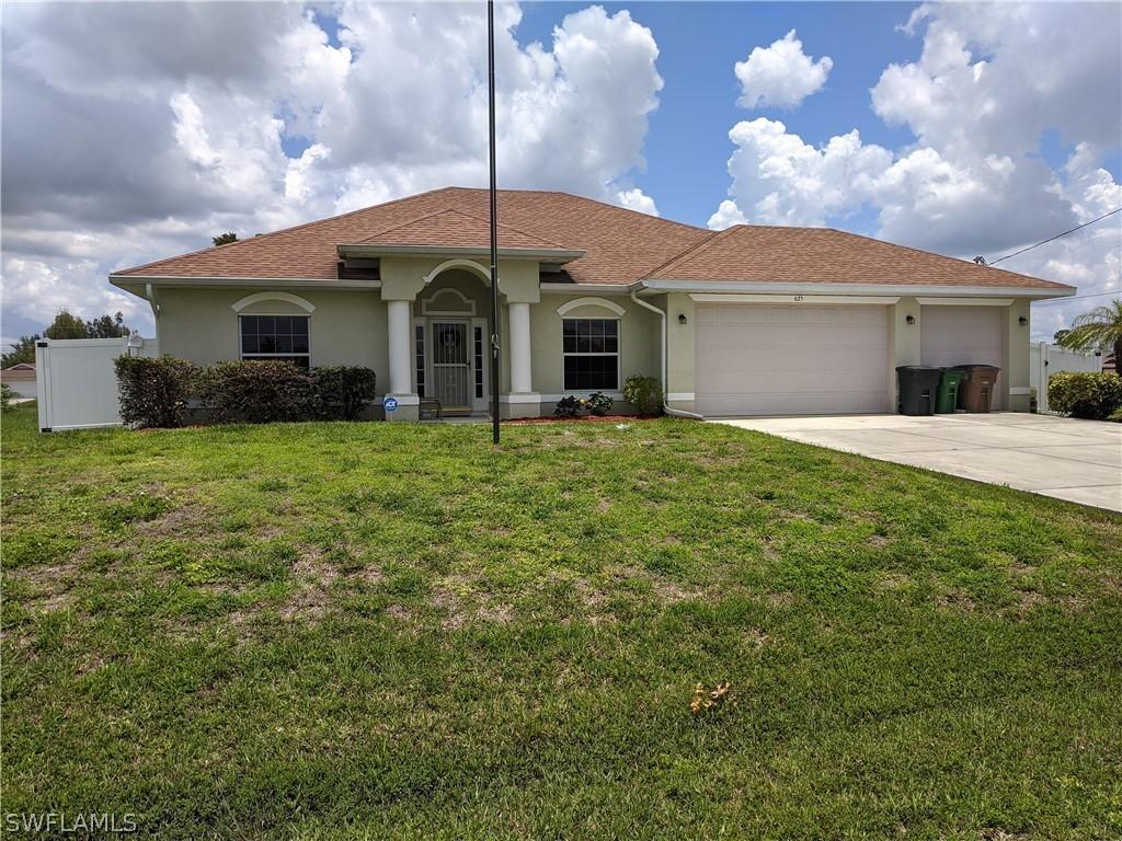 625 NW 14th Ter., Cape Coral, FL 33993