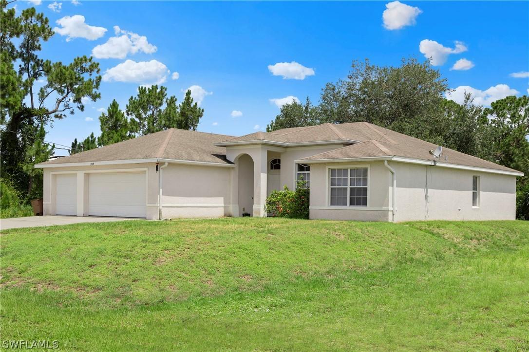 2904 33rd St., Lehigh Acres, FL 33976