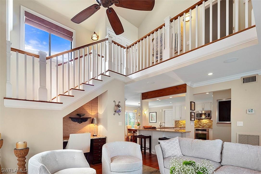 260 6th Ave. #7, Naples, FL 34102