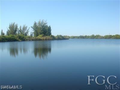 706 NW 30th Pl., Cape Coral, FL 33993