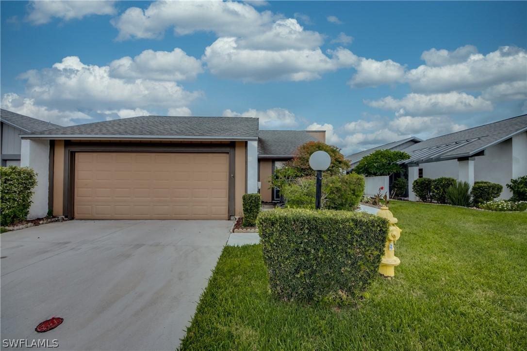 9757 Maplecrest Cir., Lehigh Acres, FL 33936